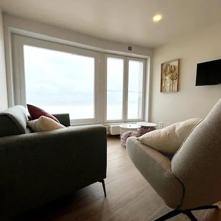 In With Stunning Sea Views * Wenduine