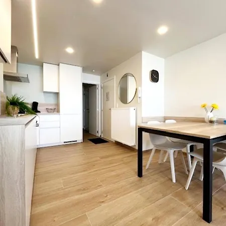 In With Stunning Sea Views * Wenduine